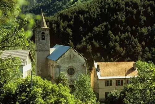 eglise auzet